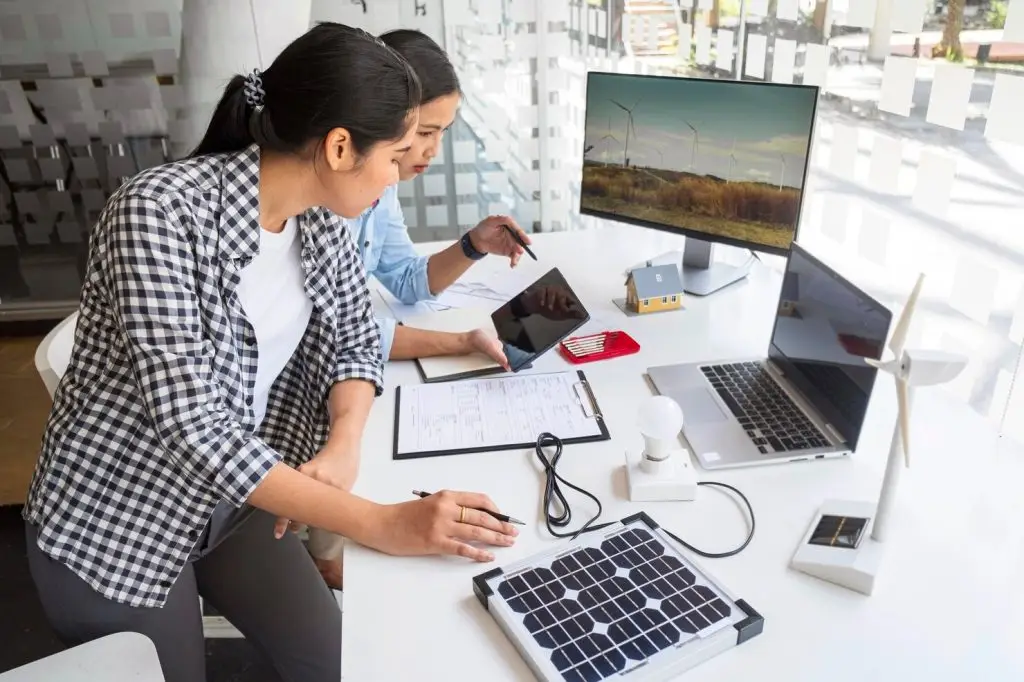 mujeres trabajando duro innovacion 23 2148776731